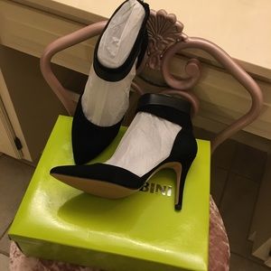 Gianni Bini sz8 NEW ankle strap pump